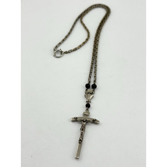Vintage black glass silver crucifix cross necklace - Picture 2 of 7